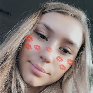 Meet your Posher, Jacqueline